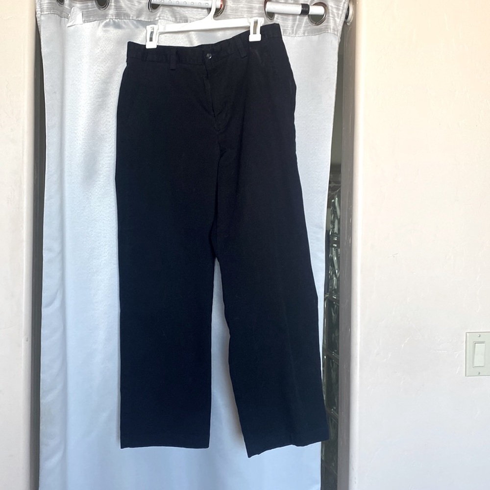 Gently used 32x30 dockers